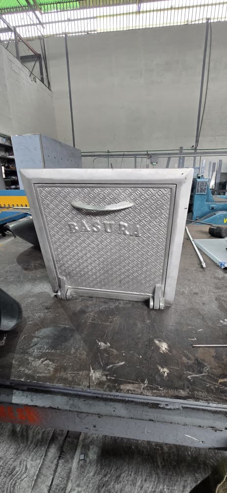 Maquinaria y soldadura industrial